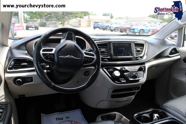 Used 2019 Chrysler Pacifica Van