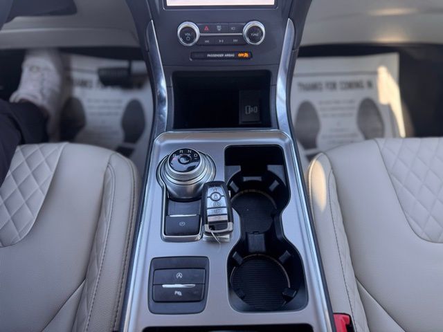 2024 Ford Edge Titanium