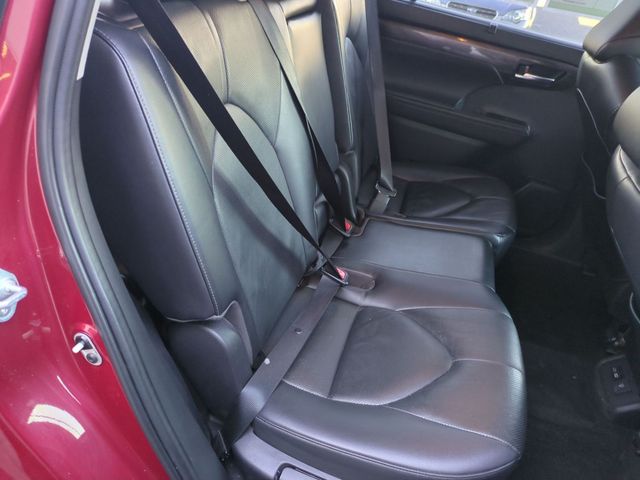 used 2023 Toyota Highlander car, priced at $33,441