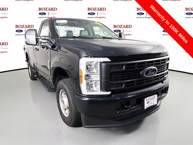 Agate Black Metallic 2025 Ford F-250 Super Duty Pickup Truck Four-Wheel Drive Automatic