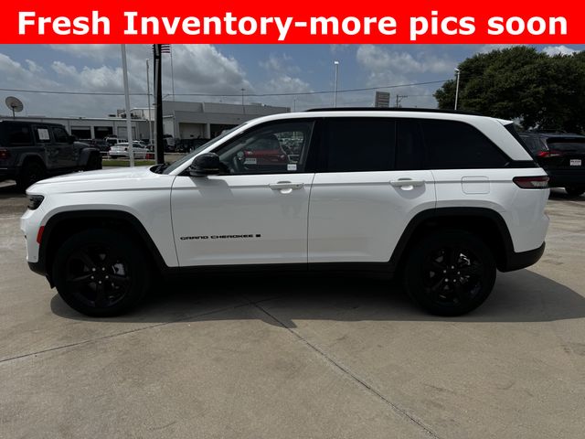 2023 Jeep Grand Cherokee Limited White at Wharton Chevrolet GMC