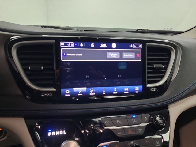 2021 – Chrysler – Pacifica Hybrid