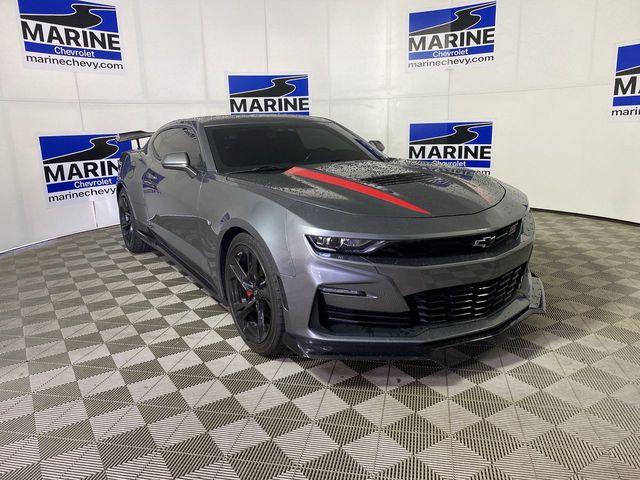 Gray (Satin Steel Metallic) 2021 Chevrolet Camaro 2SS Coupe RWD Coupe Rear-Wheel Drive Automatic