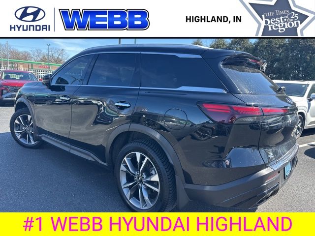 Used 2023 Black INFINITI LUXE image 5