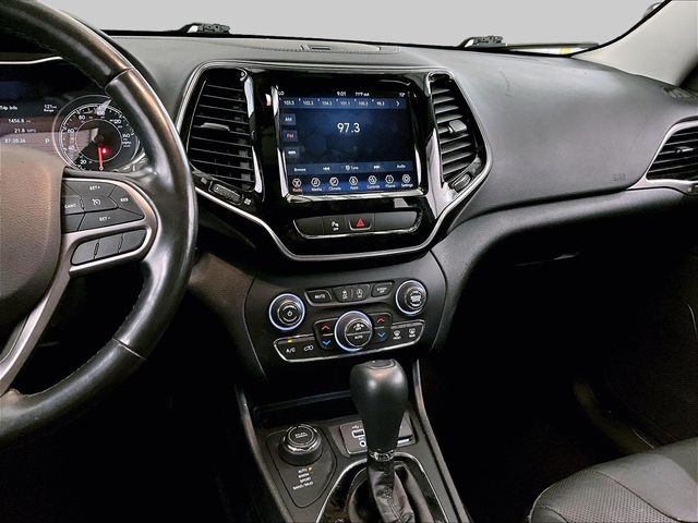 2019 Jeep Cherokee Limited White at Subaru and VW of Moon Township