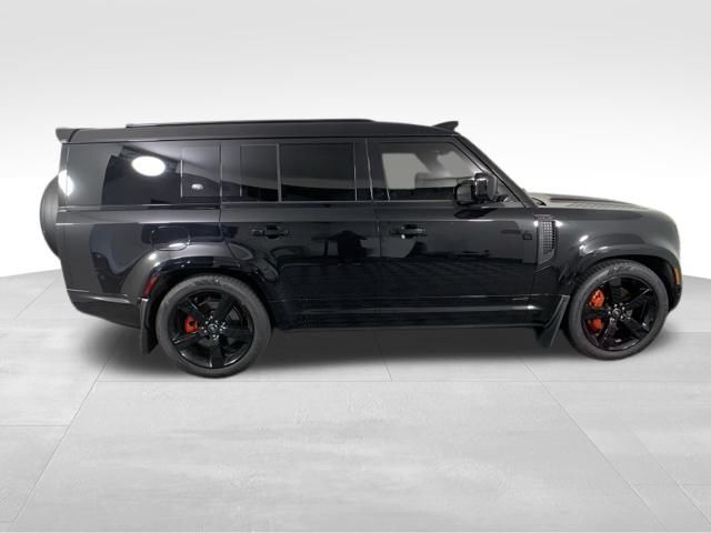 2024 Land Rover Defender 130 X 7