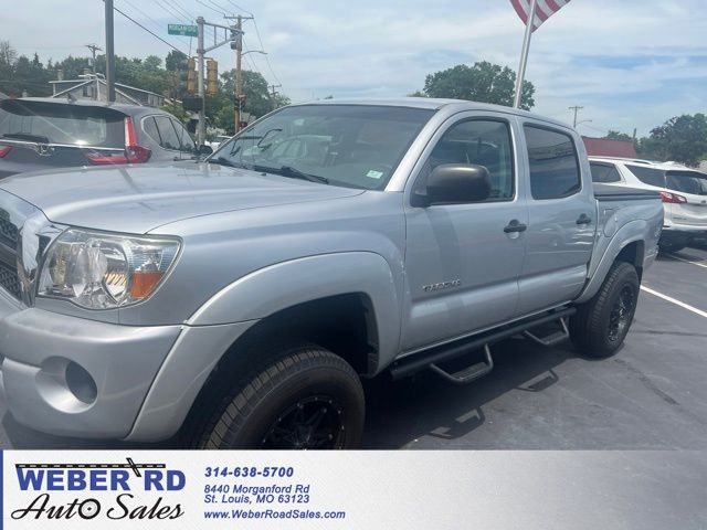 Silver Streak Mica 2011 Toyota Tacoma PreRunner Double Cab Pickup Truck 4X2 4-Speed Automatic Overdrive