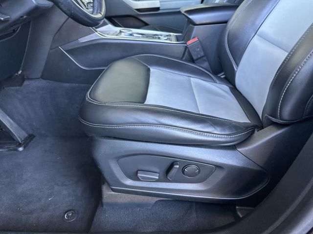 Used 2022 Black Ford XLT image 13
