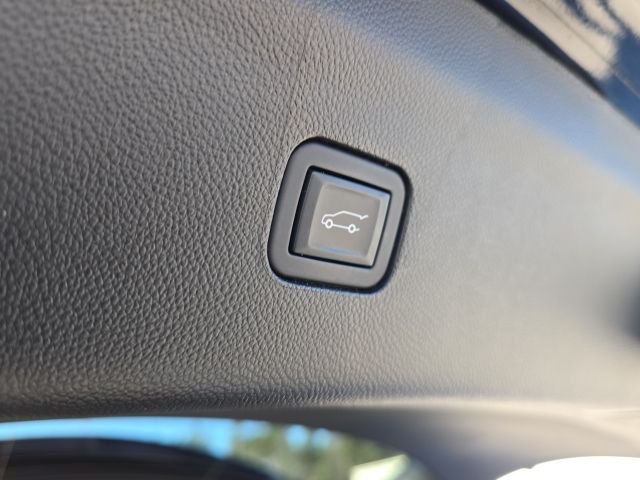 2023 Buick Enclave Essence:C02531