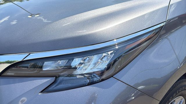 Used 2024 Toyota Sienna Van