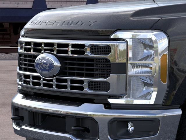 New 2026 Agate Black Metallic Ford F-250® XLT image 17