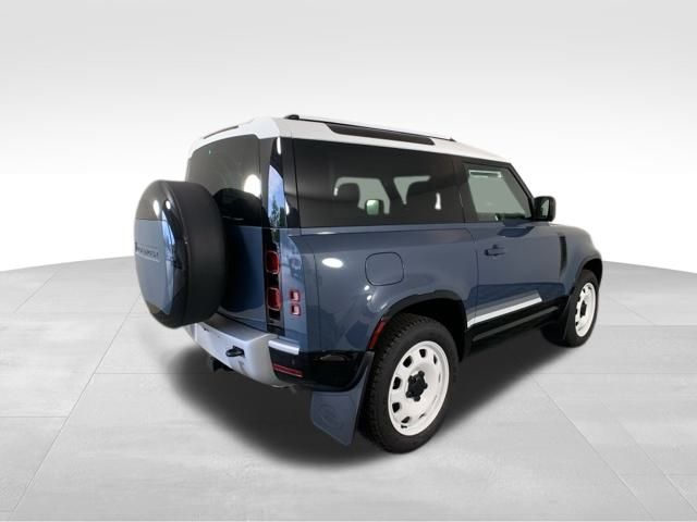 2025 Land Rover Defender 90 S 6