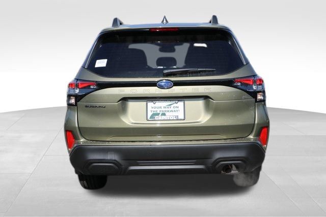 2025 Subaru Forester Premium 18