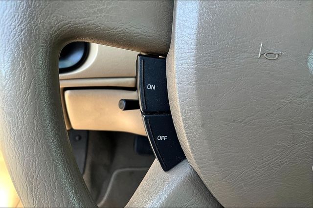 Used 2005 Ford Taurus SE 4D Sedan