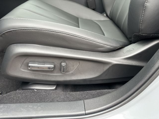 2025 Acura ADX Base - 11