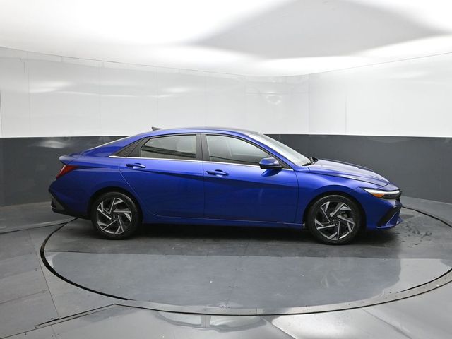 Used 2024 Hyundai Elantra Sedan
