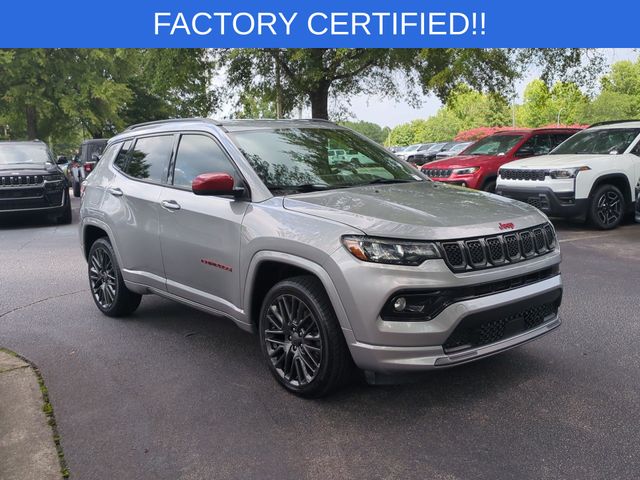 Used 2023 Silver Jeep Limited image 7