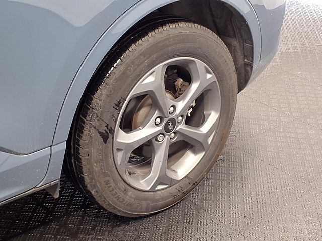 2024 Ford Escape - Image 10