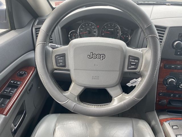 2007 Jeep Grand Cherokee Limited 9