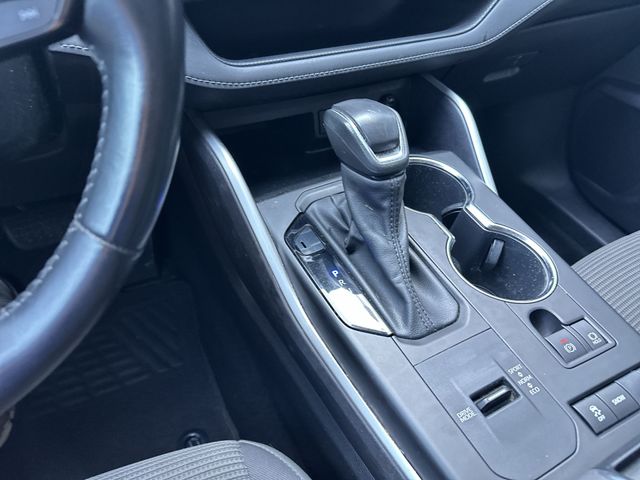 Used 2022 Gray Toyota LE image 20