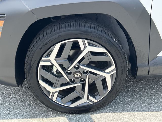 Used 2026 White Hyundai SEL Premium image 39