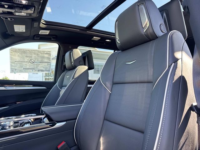 New 2026 White Cadillac Luxury image 21