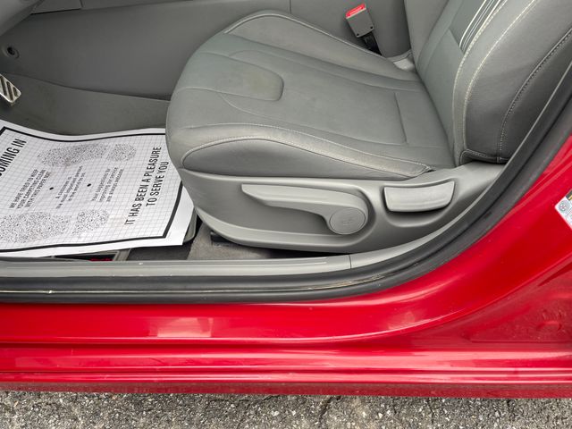 Used 2023 Hyundai Elantra Sedan