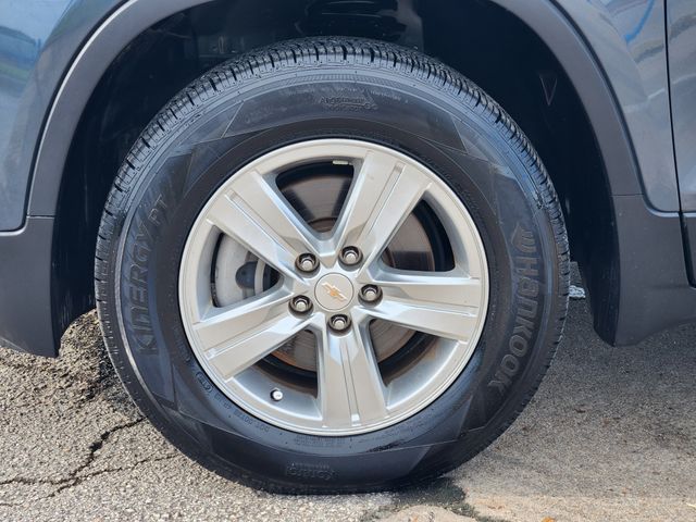 2022 Chevrolet Trax LT Gray at Monument Chevrolet