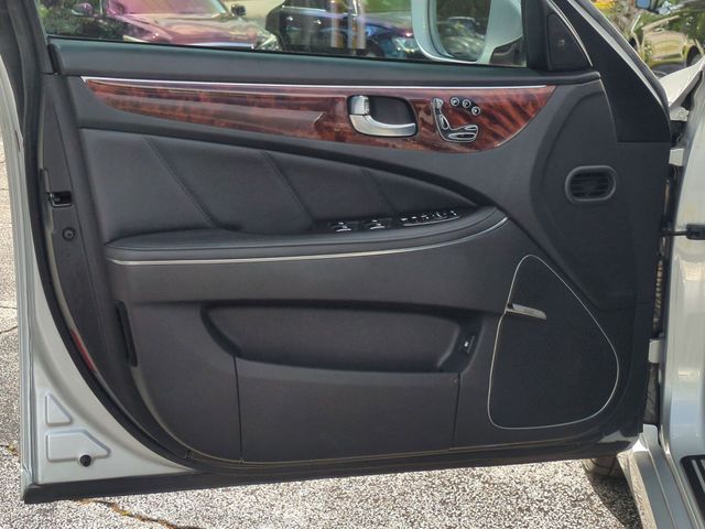 Used 2015 Hyundai Equus Signature 4D Sedan