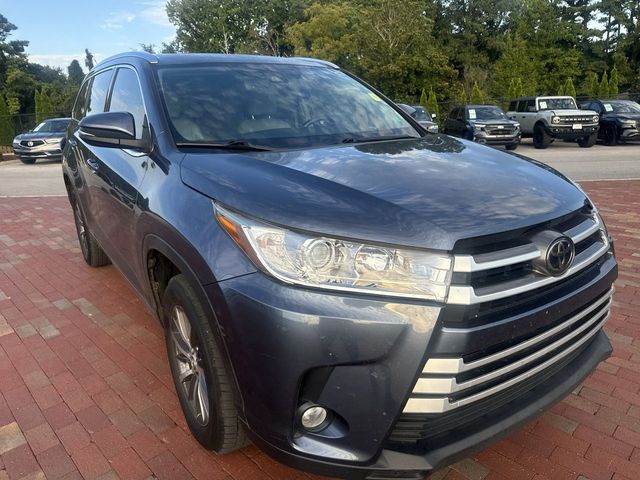 Used 2017 Toyota Highlander SUV