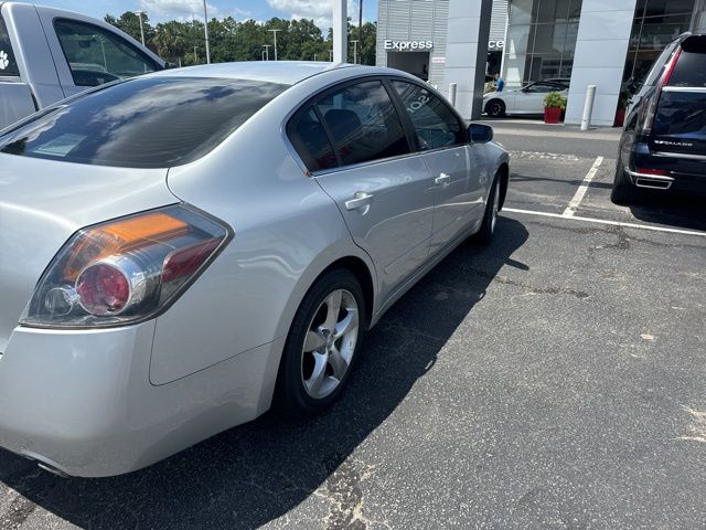 2011 Brilliant Silver Metallic Nissan Altima 2.5 FWD Sedan