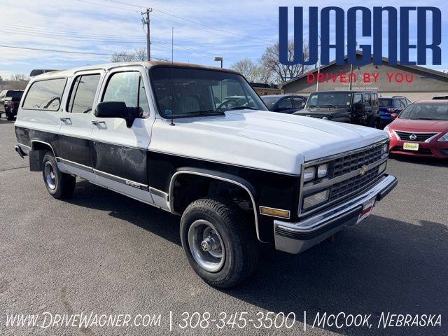 White 1990 Chevrolet Suburban SUV / Crossover Four-Wheel Drive Automatic