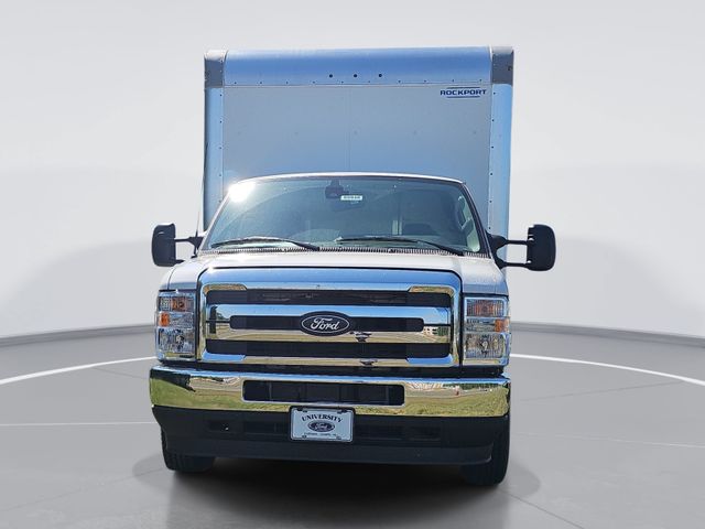 New 2027 White Ford 16' BOX image 3
