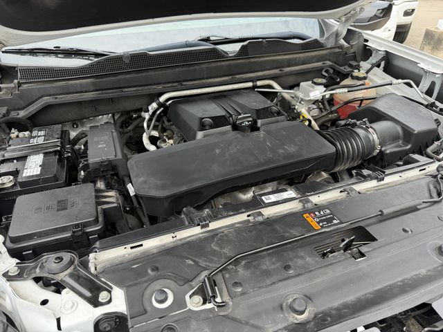 2023 GMC Canyon AT4 White at North Houston Mitsubishi