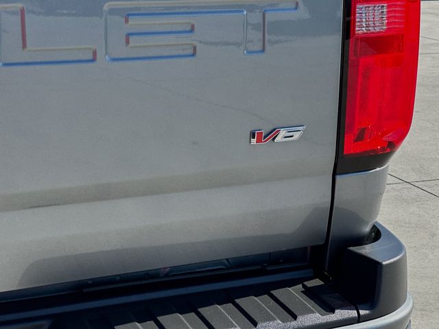 2021 Chevrolet Colorado LT 25