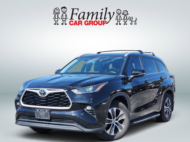 2023 Toyota Highlander XLE FWD