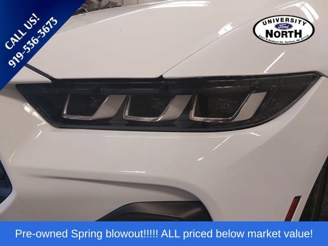 Used 2024 Oxford White Ford GT Premium image 29