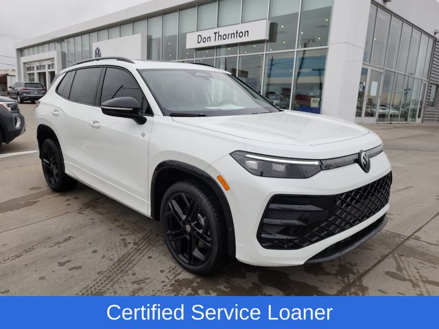 Opal White Pearl 2026 Volkswagen Tiguan SUV / Crossover All-Wheel Drive 8-Speed Automatic
