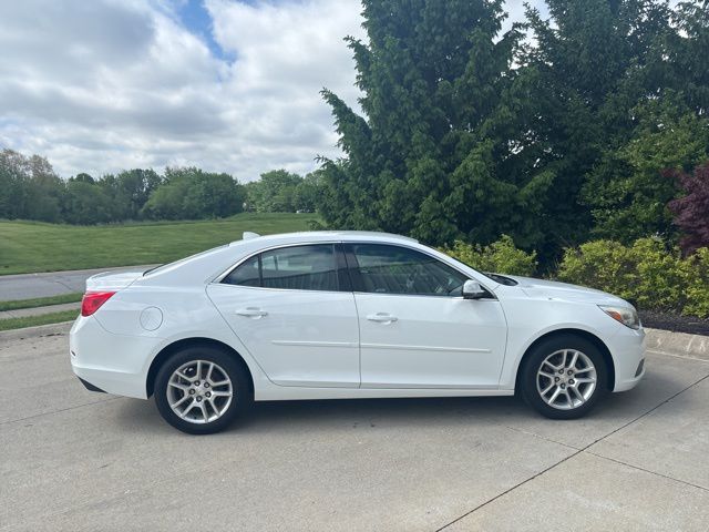 Used 2014 White Chevrolet LT image 5