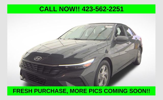 Ecotronic Gray 2024 Hyundai Elantra SE FWD Sedan Front-Wheel Drive Continuously Variable Transmission