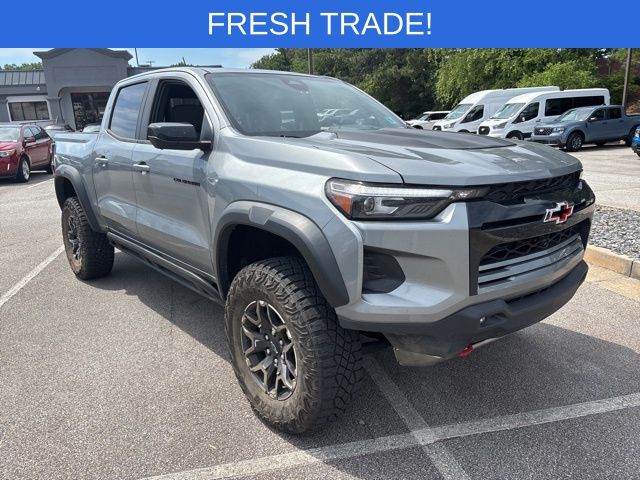 Sterling Gray Metallic 2023 Chevrolet Colorado ZR2 Crew Cab 4WD Pickup Truck Four-Wheel Drive 8-Speed Automatic
