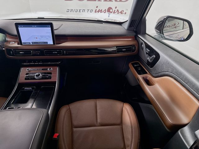 2023 Silver Radiance Metallic Clearcoat Lincoln Aviator Reserve AWD SUV