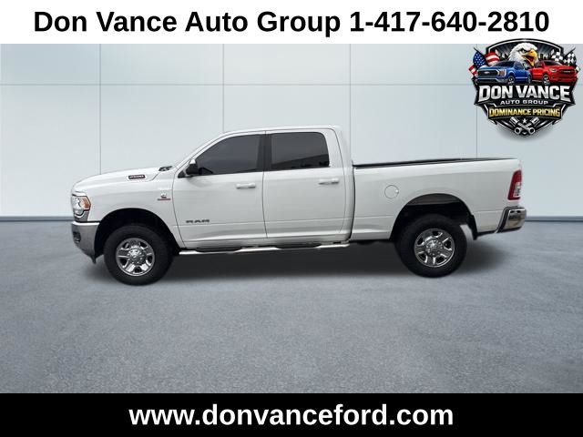 Bright White Clearcoat 2022 RAM 2500 Big Horn Crew Cab 4WD Pickup Truck Four-Wheel Drive 6-Speed Automatic