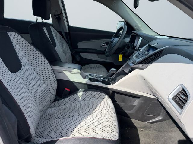 Used 2015 Silver Chevrolet LS image 16