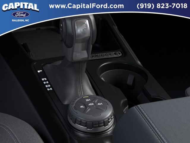 New 2026 Shadow Black Ford Outer Banks® image 17