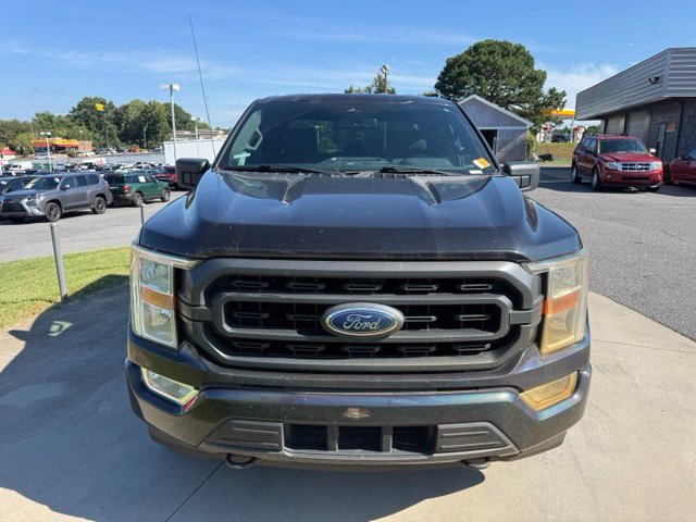 Used 2021 Black Ford XLT image 2