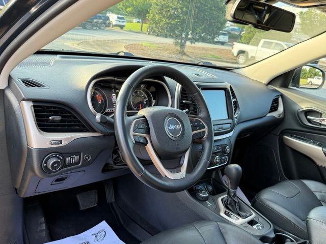 Used 2018 Jeep Cherokee SUV