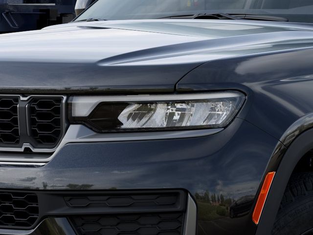 new 2026 Jeep Grand Cherokee car, priced at $41,450