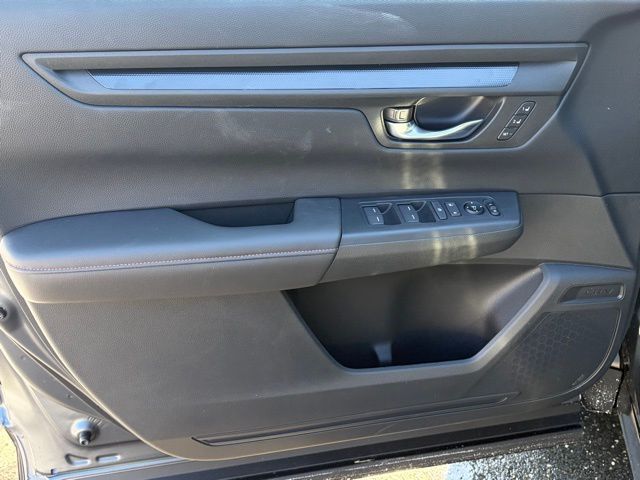 new 2026 Honda CR-V Hybrid car, priced at $41,675