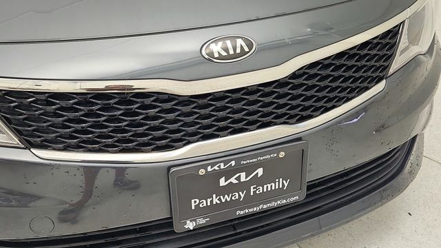 2016 Kia Optima LX Green at Autostrade